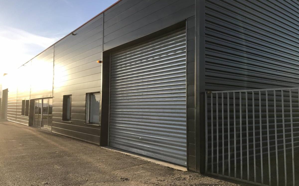 Travaux de couverture extérieure pour bâtiment professionnel en Alsace Strasbourg