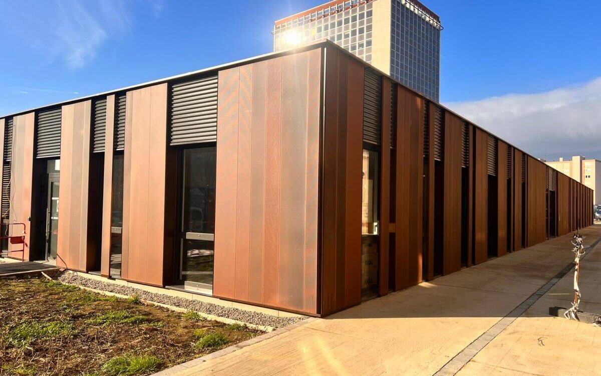 WHATSAPP IMAGE 2023 02 06 A 11.29.2754 1200X750 | Blaesel Quels sont les différents matériaux utilisés pour le bardage et leurs avantages ? Lingolsheim